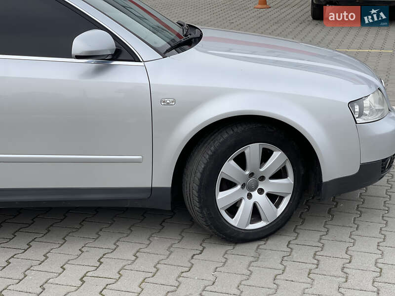 Седан Audi A4 2002 в Нововолынске