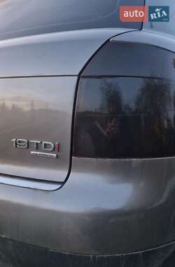 Універсал Audi A4 2002 в Локачах