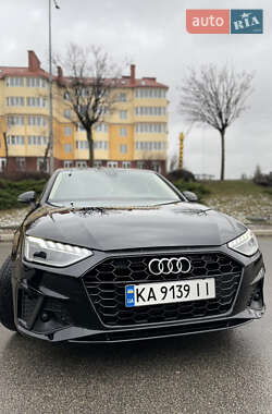 Седан Audi A4 2016 в Киеве