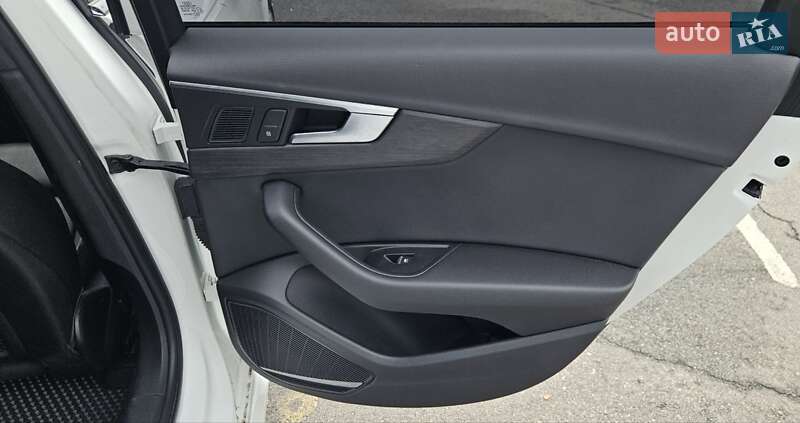 Седан Audi A4 2017 в Киеве фото 15 Седан Audi A4 2017 в Киеве