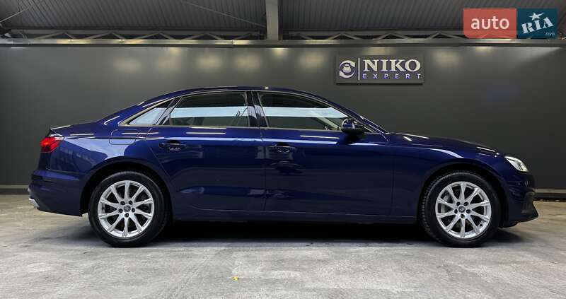 Седан Audi A4 2020 в Києві