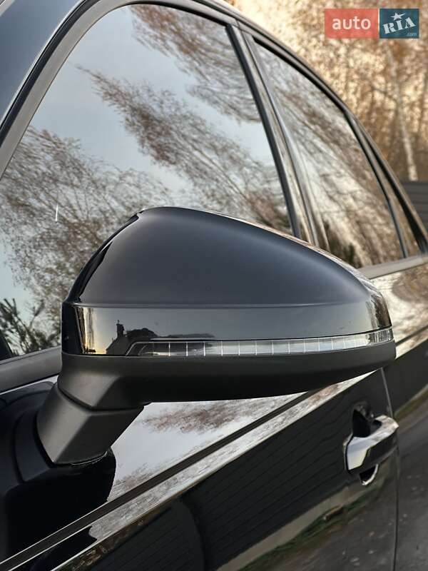 Седан Audi A4 2017 в Любешові