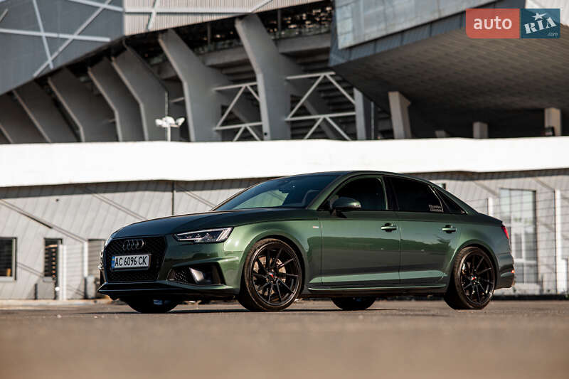 Седан Audi A4 2018 в Львове