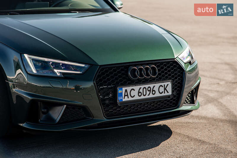 Седан Audi A4 2018 в Львове