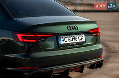 Седан Audi A4 2018 в Львове