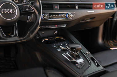 Седан Audi A4 2018 в Львове