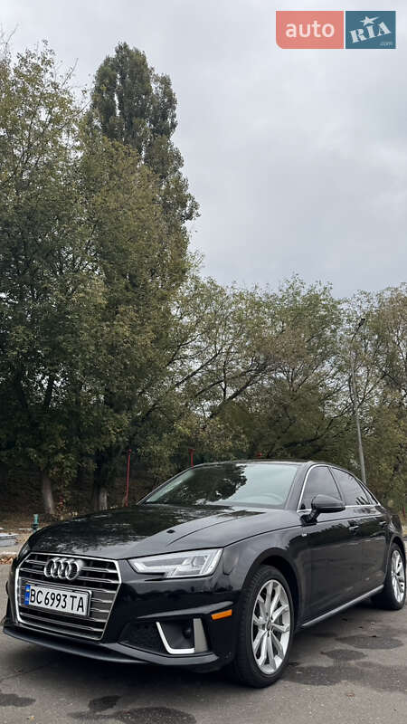 Седан Audi A4 2018 в Киеве