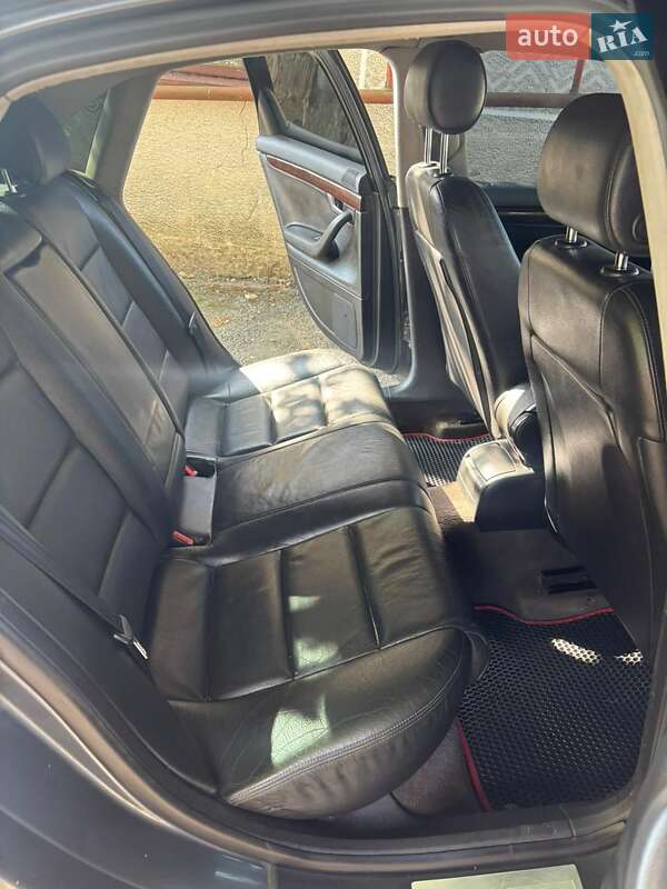 Седан Audi A4 2000 в Подгайцах