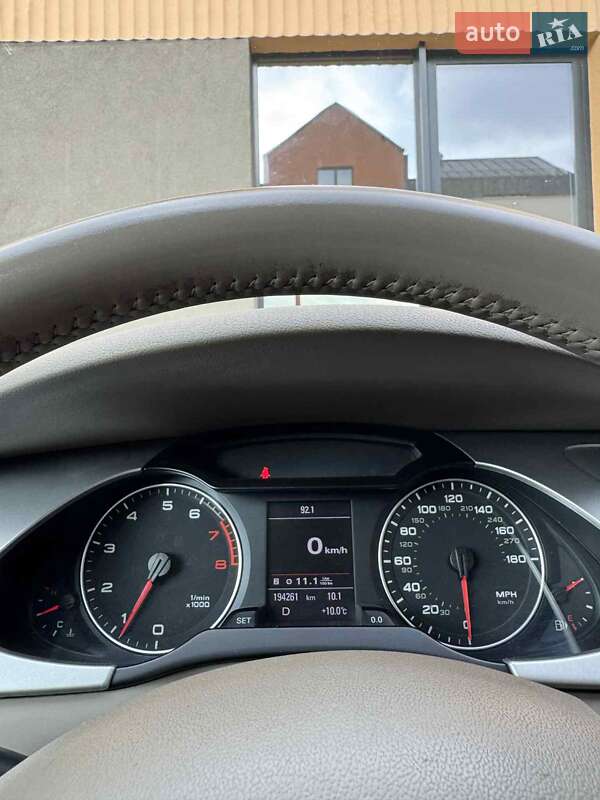 Седан Audi A4 2012 в Одесі