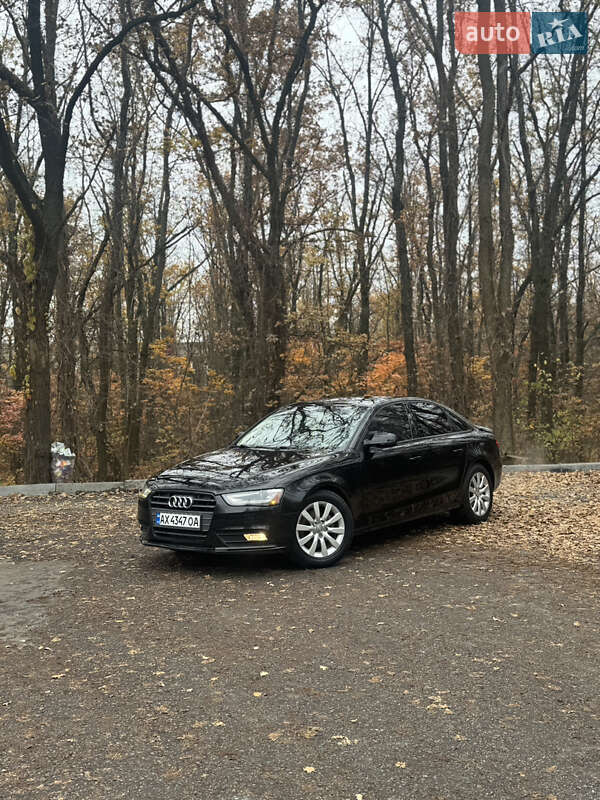Седан Audi A4 2012 в Харкові