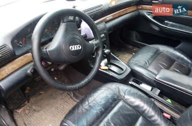 Седан Audi A4 1996 в Бершади