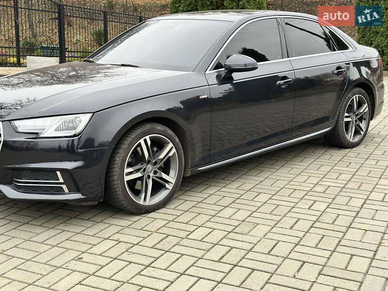 Седан Audi A4 2018 в Києві