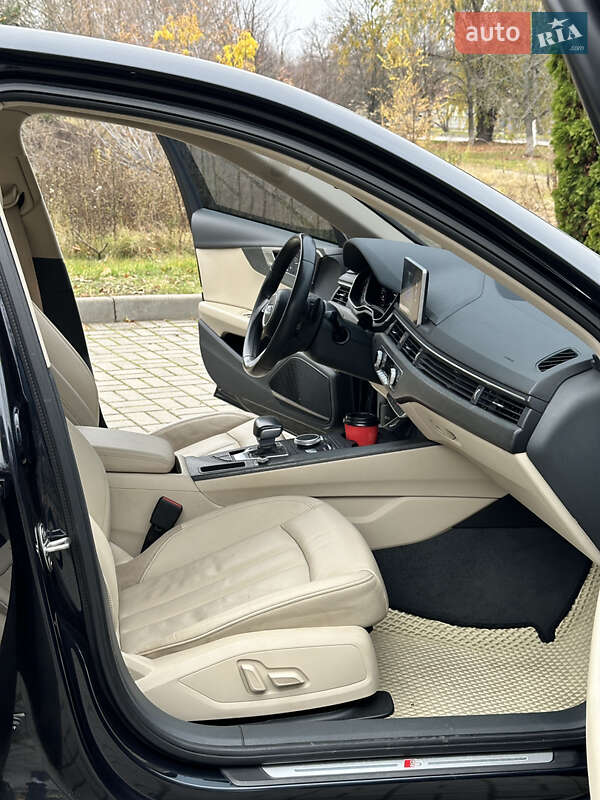 Седан Audi A4 2018 в Києві