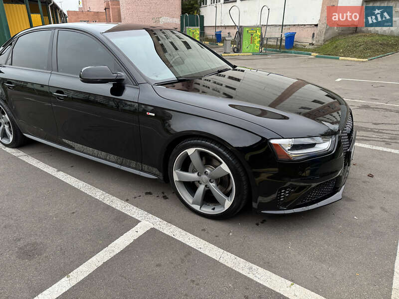 Седан Audi A4 2014 в Киеве