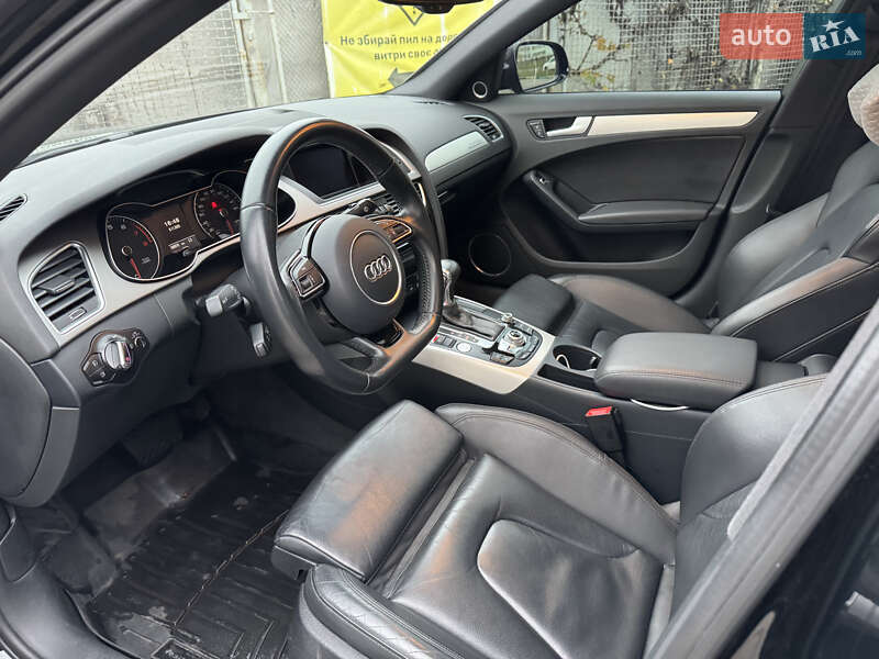 Седан Audi A4 2014 в Киеве