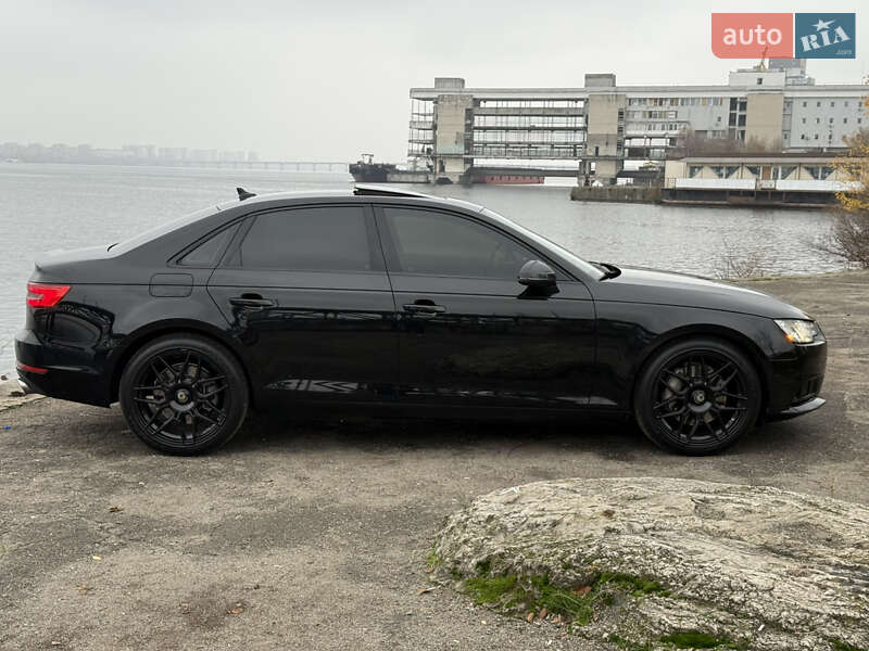 Седан Audi A4 2016 в Дніпрі