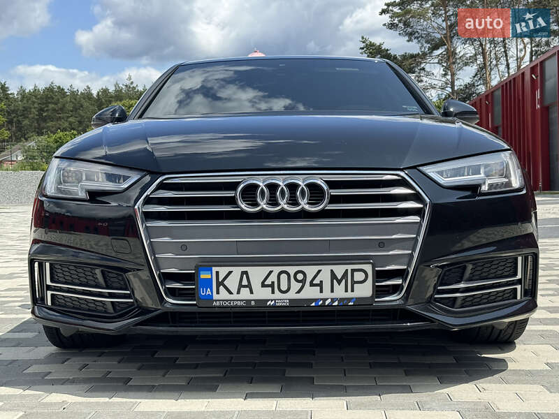 Седан Audi A4 2018 в Киеве
