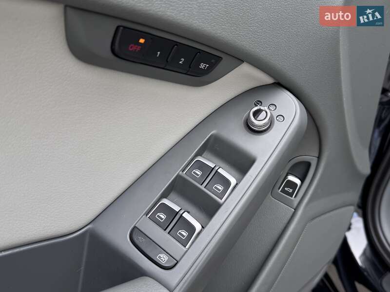 Седан Audi A4 2013 в Одесі