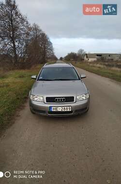 Універсал Audi A4 2002 в Срібному