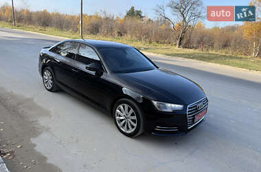 Седан Audi A4 2015 в Львові