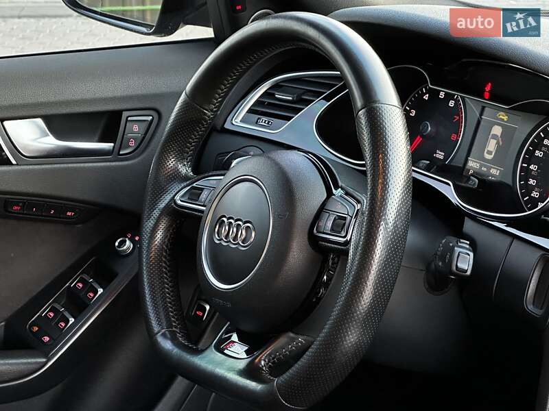 Седан Audi A4 2015 в Львове