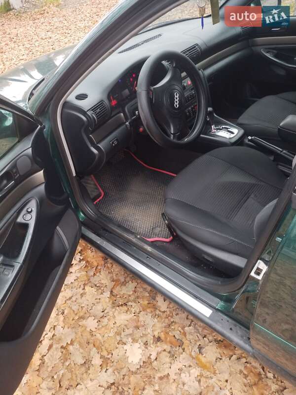 Седан Audi A4 2000 в Ивано-Франковске