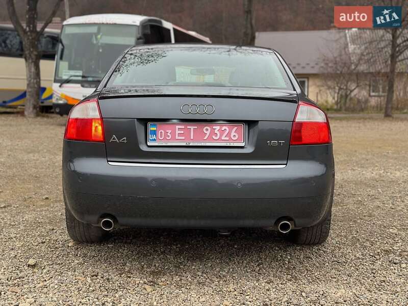 Седан Audi A4 2003 в Долине