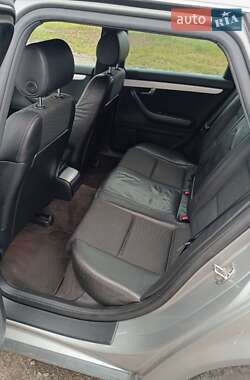 Универсал Audi A4 2003 в Деражне