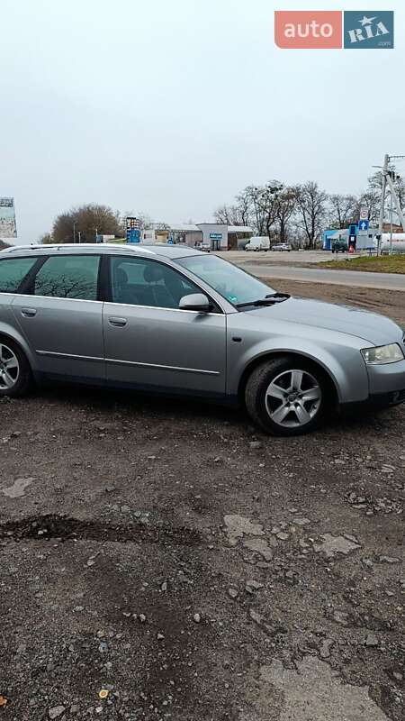 Универсал Audi A4 2003 в Деражне