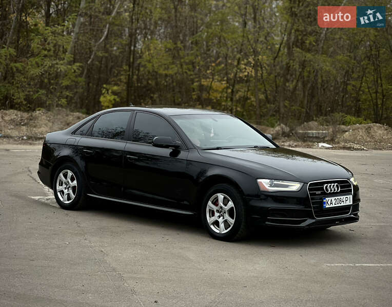 Седан Audi A4 2015 в Києві