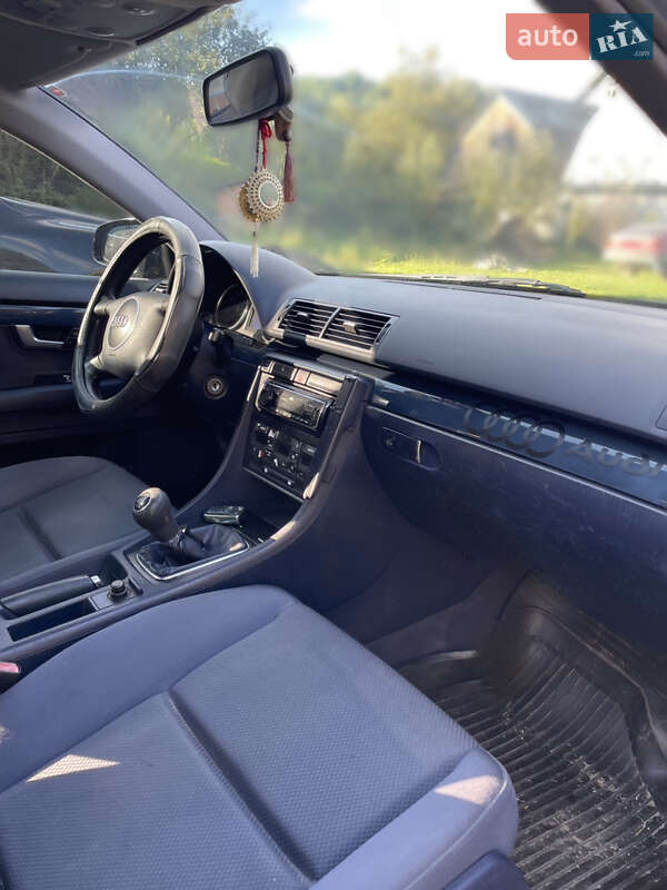 Седан Audi A4 2001 в Хусті