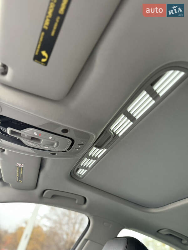 Седан Audi A4 2016 в Днепре