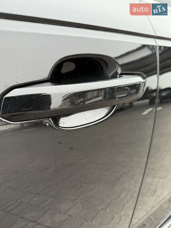 Седан Audi A4 2016 в Днепре