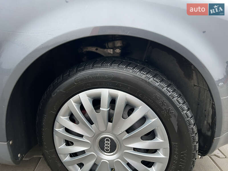Седан Audi A4 2004 в Виннице