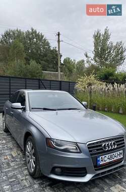 Седан Audi A4 2009 в Ровно