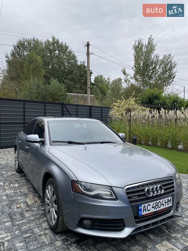 Седан Audi A4 2009 в Рівному