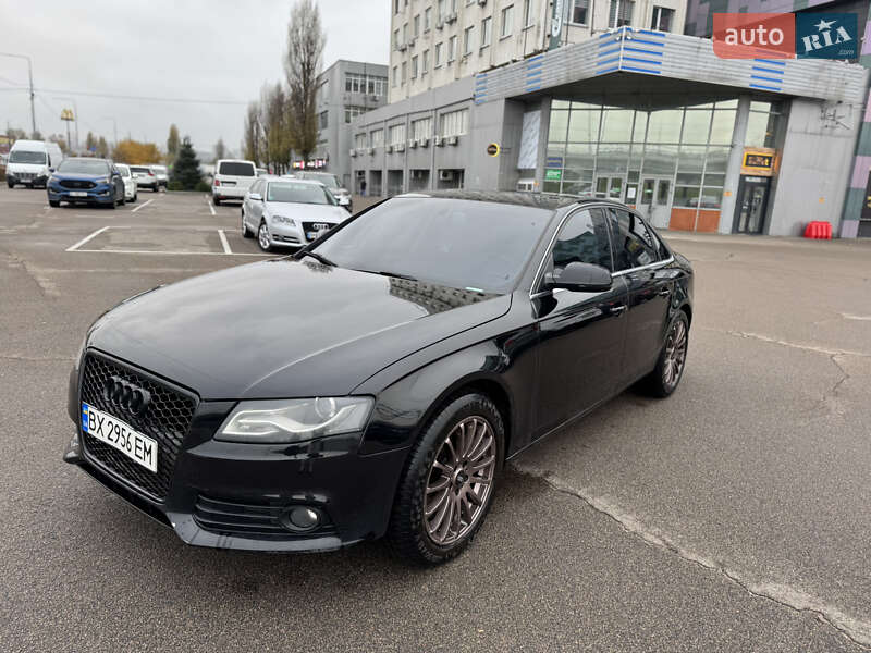 Седан Audi A4 2011 в Києві