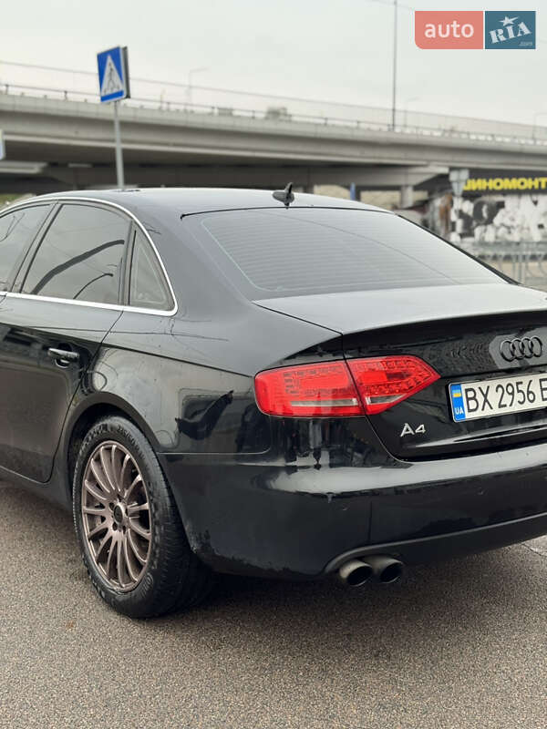 Седан Audi A4 2011 в Києві