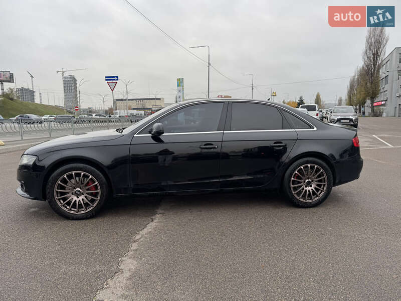 Седан Audi A4 2011 в Києві