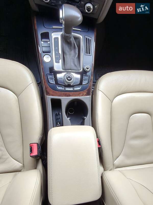 Универсал Audi A4 2013 в Киеве