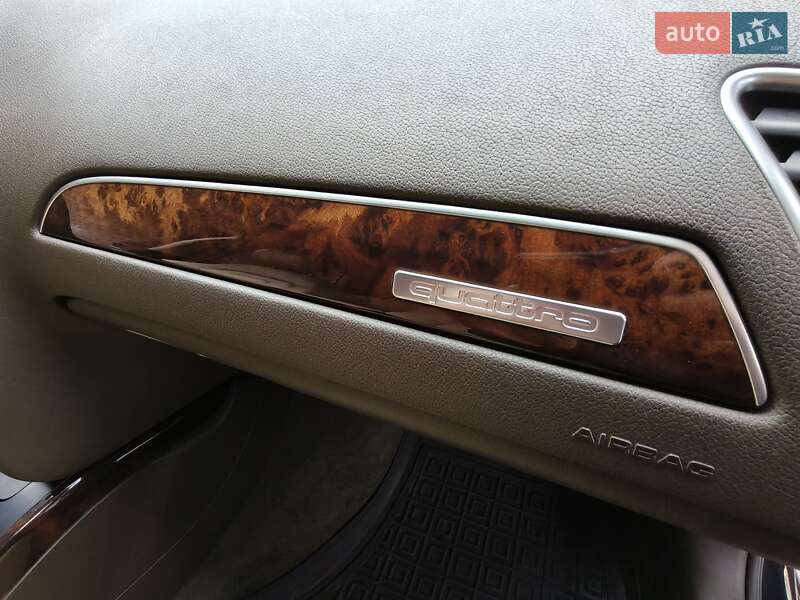 Универсал Audi A4 2013 в Киеве