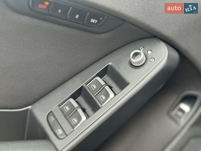 Седан Audi A4 2015 в Киеве фото 10 Седан Audi A4 2015 в Киеве