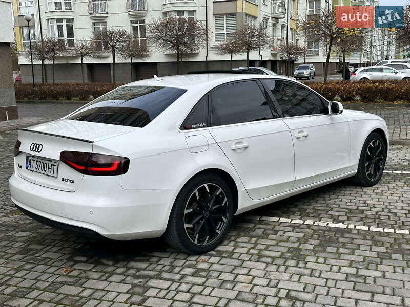 Седан Audi A4 2012 в Івано-Франківську
