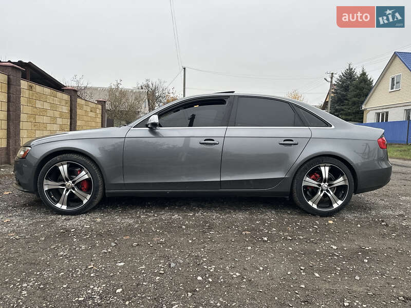 Седан Audi A4 2012 в Новомосковську
