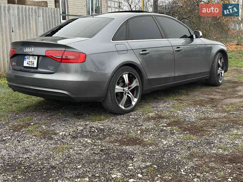 Седан Audi A4 2012 в Новомосковську
