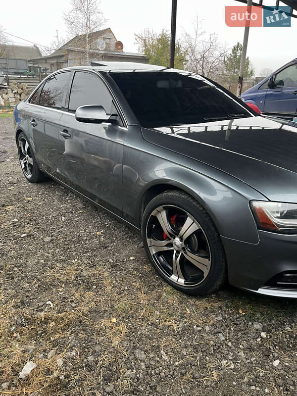 Седан Audi A4 2012 в Новомосковську