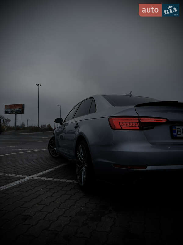 Седан Audi A4 2016 в Стрию