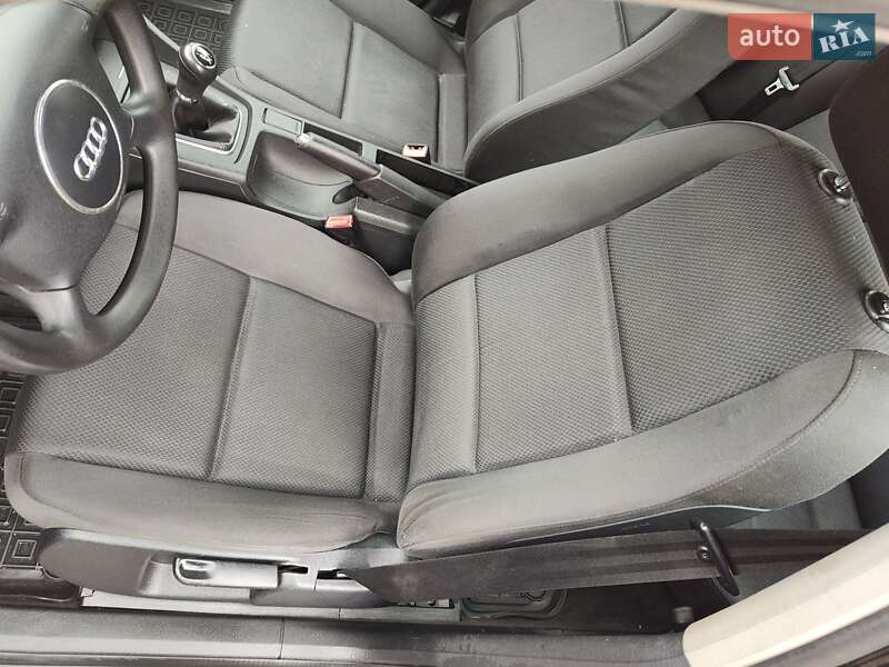 Универсал Audi A4 2003 в Луцке фото 12 Универсал Audi A4 2003 в Луцке