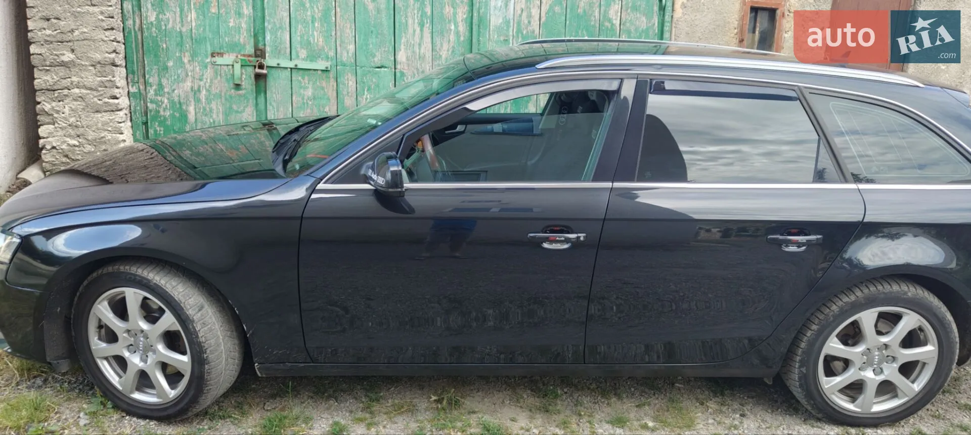 2010 Audi A4 - мініатюра 4