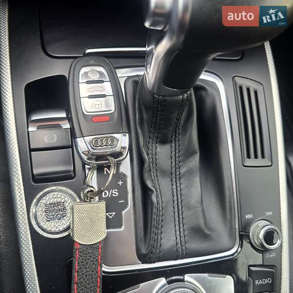 Седан Audi A4 2015 в Кутах